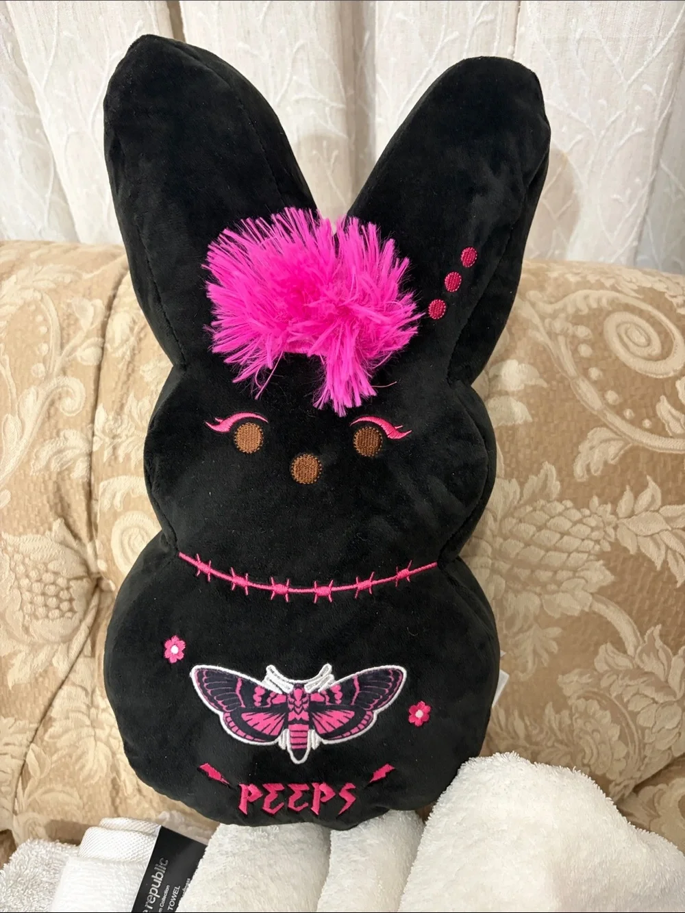 PEEPS Black Plush Peeps Bunny with Hot Pink Accents PreOwned Rabbit